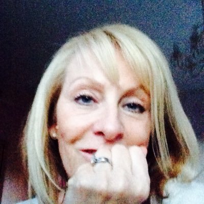 amanarda's profile picture. 