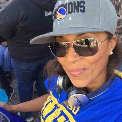 Fitness VP who lifts, loved football, basketball, ballet, symphony, the MOMA, cooks, studies, reads, loves husband, friends, family and children. 4s