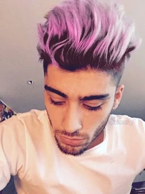 One Direction.
Zayn Malik.
My only reason, my only smile.
Hi-Oops