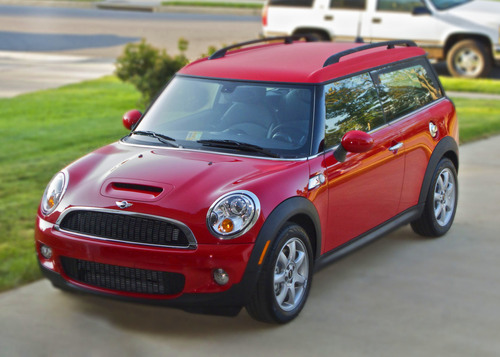 Digital photographer and Mini Cooper driver.