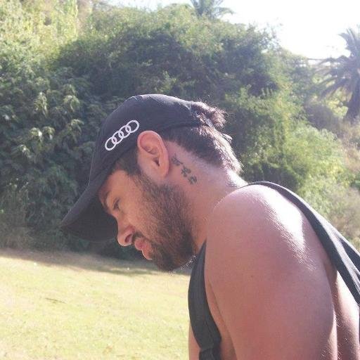 RomeroJrdesign's profile picture. 