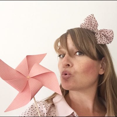 pink&mint addict- crafter-mum-wife- love weddings and handmade