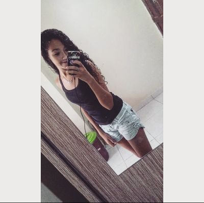 20001Julia's profile picture. •Tranquilidade na alma ,porque dessa vida a gente não leva nada. ✌ | Luan Victor ❤ | Insta c.juh1 ✌