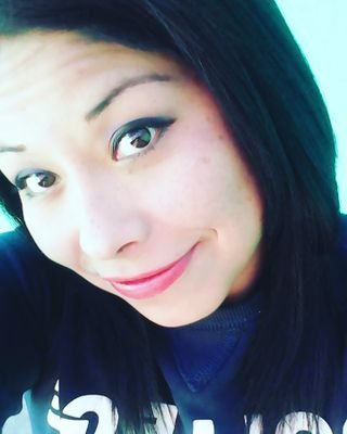 decidi enamorarme de la vida, es la unica que no me dejara sin antes hacerlo yo...