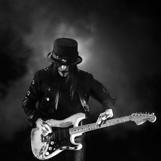 This is the OFFICIAL Twitter for Mick Mars, guitarist in Mötley Crüe