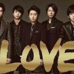 音楽は嵐*いきものがかり*AKB*KAT-TUN*城田優*ゆず*キムボム*KARA*東方神起などを良く聴きます♡