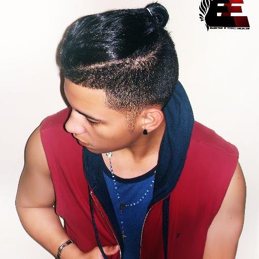 Cantante & Compositor VE - Tema Promocional Te Prometo - Vídeo Clip → https://t.co/gtnLmc3cWX - Contacto +58 04121839100