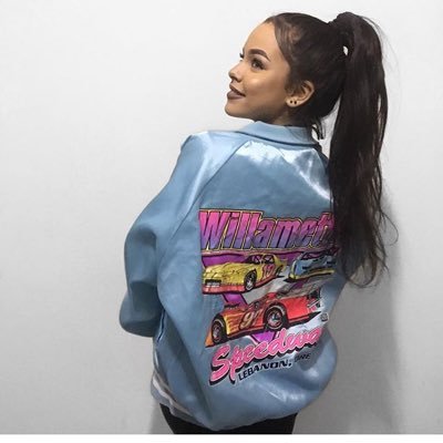 yesdaddybiebs's profile picture. Fille du ghetto dpui ma naissance  Jul : Booba : graduuuur                     Fille du 93  I sont jaloux c'est rien on s'adapte