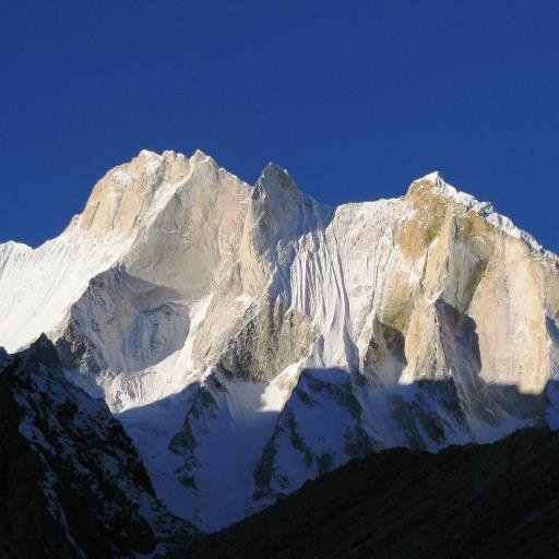 Fan of snow & ice! #Skier #AspiringClimber #OutdoorAdventure Following the 2024 climbing season #Himalayas #Karakoram #Everest 🏔✌️ #Nepal #Tibet #Pakistan