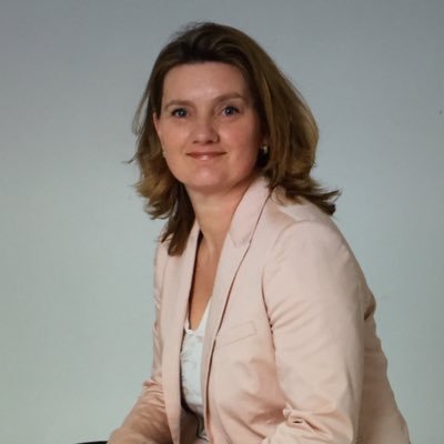 DamInkoopadvies's profile picture. Nieuwsgierige en gedreven inkoopadviseur die vakinhoud aan softskills koppelt. Gek op reizen, sporten en zingen. Trainer, coach en opsteller. NEVI docent.