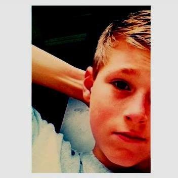 KLeafs's profile picture. 