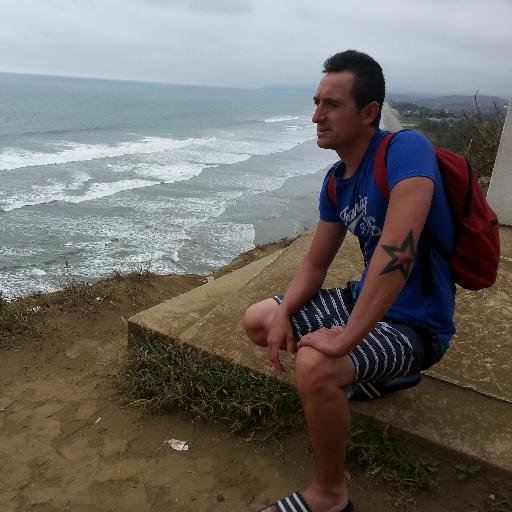 RoberCR30's profile picture. 