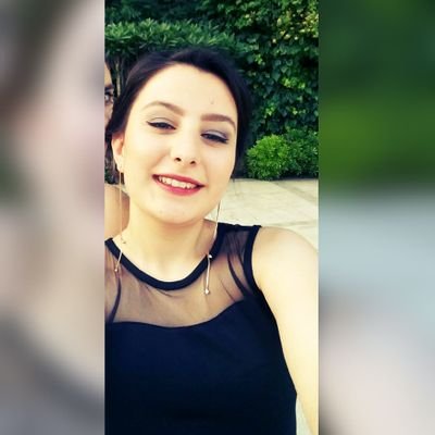 gokcegurr's profile picture. Her çocuk bir sanatçıdır, sorun büyüdüğümüzde nasıl sanatçı kalabileceğimizdir.