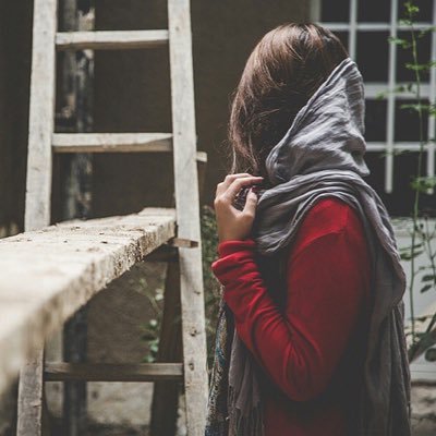 mascot__0's profile picture. أناَ إمرأةٌ أبيعُ الحظَ لـِ الساعاتِ , طولّ اليومْ .