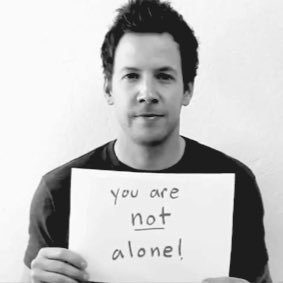 pierrebsays's profile picture. lead singer of simple plan  \_just a says account not actually Pierre!_/