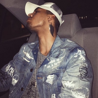 jaxonrpgsfc's profile picture. promise me you won't regret me like the tattoos on my skin