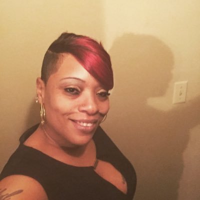 DeliaThomas16's profile picture. 