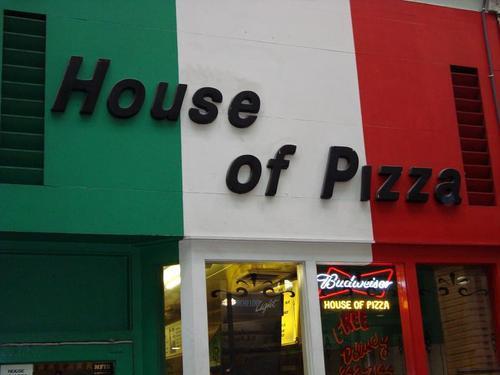 Serving Nashville the best NY-style pizza, calzones, rolls, pasta, subs & more! Located in the Arcade Building downtown. #mannyshouseofpizza