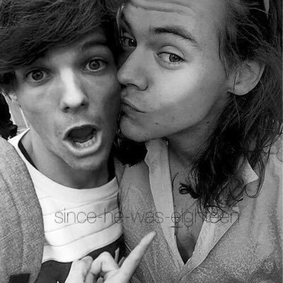 SavedLouisStyle's profile picture. follow @louxsmv and @bestoftommopics NEVER FORGET LARRY IS REAL //// PLEASE RT https://t.co/Eiqx5cNph9