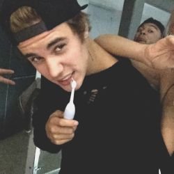 backpack rima com playback COINCIDENCIA??????????? EU ACHO QUE NAO FOFA