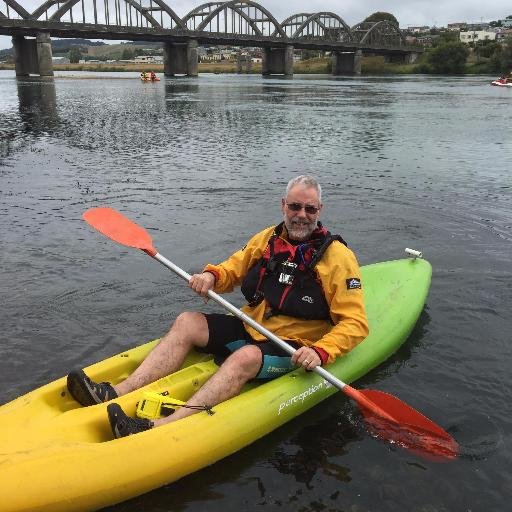 Old cyclist & kayaker, retired teacher - opening classroom doors for 47 years. Aurora chaser, developing ham radio operator. ZL4MB - learning is always good.