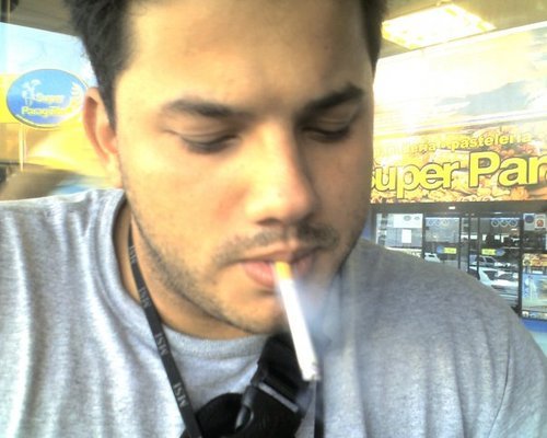 tehpyro's profile picture. Se me infla el pecho de sentirme maracucho, aguilucho de corazon