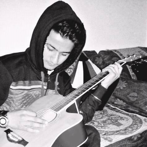 just в'cσz wє αrє purє вσhєmíαn ..
dєsí híp-hσp musíc.@kalidenalimusic @iambohemia
