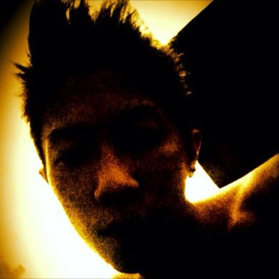 taining1201's profile picture. 