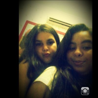 isisthauany12's profile picture. 