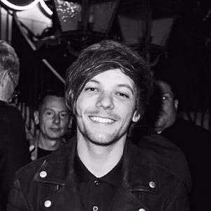 They are here for us, we are here for them. That's how it's going. A relationship of reliability. #Directioner #Janoskiator #Zquad ❤