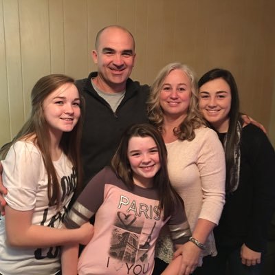 MHmpton12's profile picture. 