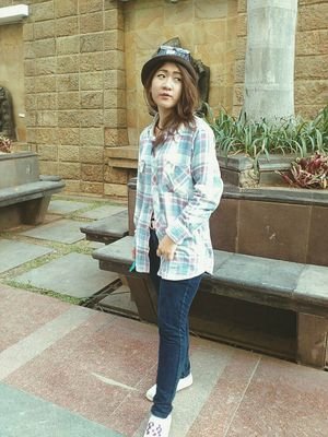 Partime Blogger and Vlogger
Instagram DESIINATA , Youtube DESIINATA