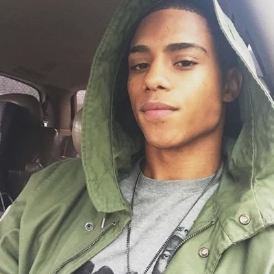 CamRPGVBG's profile picture. i'll french kiss it like we in paris