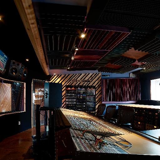 Planet Studios is a professional recording, mixing and mastering studio in the heart of Montreal.