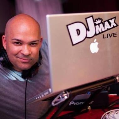 🎧 Open-Format DJ | Multimedia Pro 📺 📍Las Vegas 🎰 📻 Audacy | Las Vegas 🎙 🏆 Nevada Broadcasters Hall of Fame Inductee ⬇️ Bookings & Latest Mixes