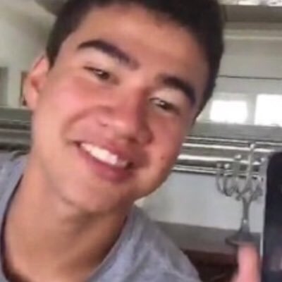 if you could retweet the tweet that is quoted in my pinned tweet? it would mean so much to moi