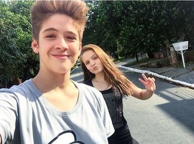 Amo Joari ♥♥
Pra sempre no meu ♥
♥♥Lari ♥ João ♥
Me seguem ↑↑ POR FAVOR ♥:'(