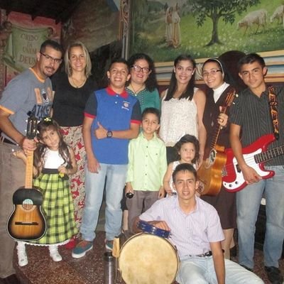 Ministerio de música. Parroquia eclesiástica Nuestra Señora de Fatima. La Palmita, edo Mérida. Fundado en el año 2011.

Siempre unidos al servicio de la iglesia