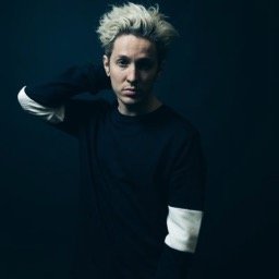 telletwa's profile picture. Official profile now at @tellesmith