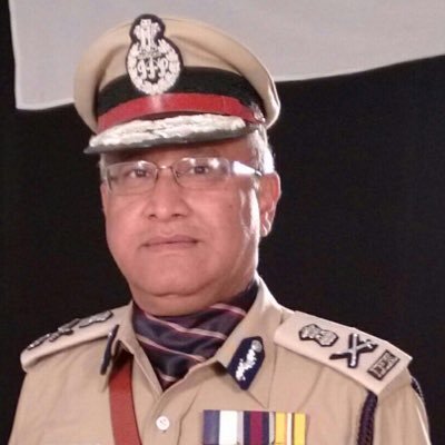Am a rtd IPS officer of 1984 batch of UP cadre Ex Director General, Uttar Pradesh Police.Views personal.