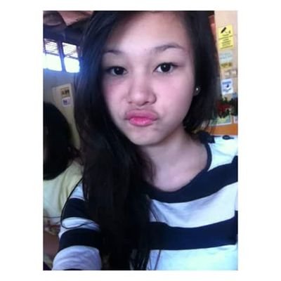 aeladlsreys's profile picture. eccedentesiast.
I wear black clothes cs my life is a funeral.