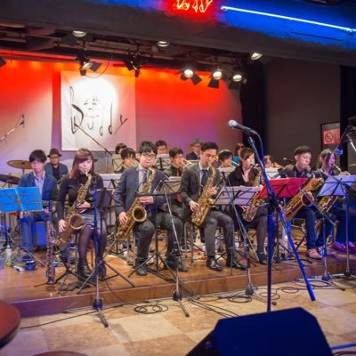 社会人ビッグバンド「黒猫Jazz楽団」です♪ライブ情報などをお知らせします。演奏依頼・対バン依頼お待ちしています！ お問い合わせはkuronekojazzorchestra@gmail.comまでご連絡ください。 Facebookもやってます。『黒猫Jazz楽団』で検索♪ 中の人、更新頑張りますヽ(｡･ω･｡)ﾉ