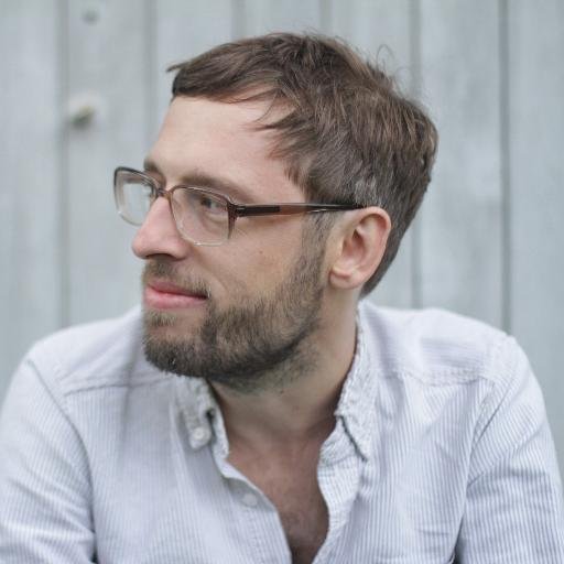 Journalist, DJ, Radio host, one of the heads behind Dresden based labels Uncanny Valley, shtum and Rat Life.