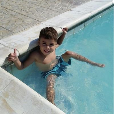 ricardomijares's profile picture. 