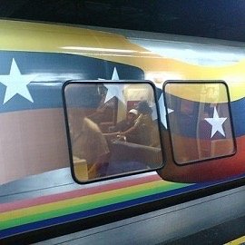 Exprese todo lo que pasa en el Metro de Caracas, Los Teques y de Venezuela en general. Síguenos y te seguimos.