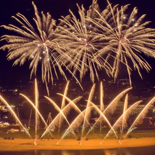 Fotos und Informationen zum Dresdner Stadtfest Feuerwerk