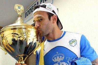 Soy hincha del equipo mas grande de Guatemala y único Hexa
♥COMUNICACIONES♥
