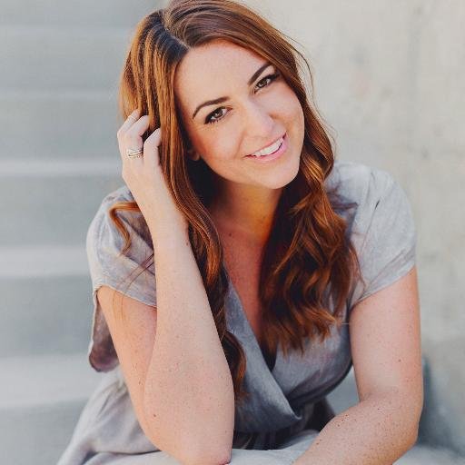 moorephoto's profile picture. Hi, I’m Michelle;
photographer ✨ creative director ✨ owner @blaksands
☆ for people and brands ☆ focused on sustainability