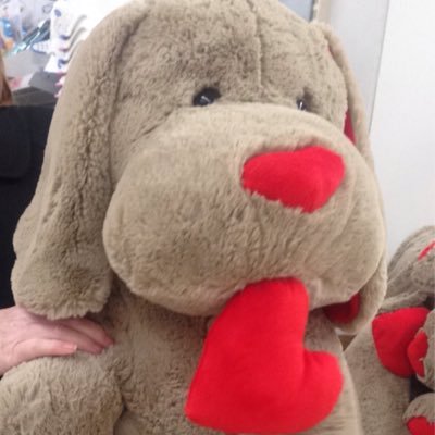 fxingtypical's profile picture. my momma don't like you and she doesn't like me either it's cool lets gooooo