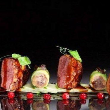 Lizzy_Melwood's profile picture. Eat, drink, nap. Thank you x